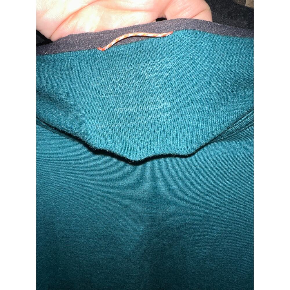Patagonia Women's Merino wool Baselayer Long Sleeve Crew Neck Top, Teal, size L - Picture 3 of 4